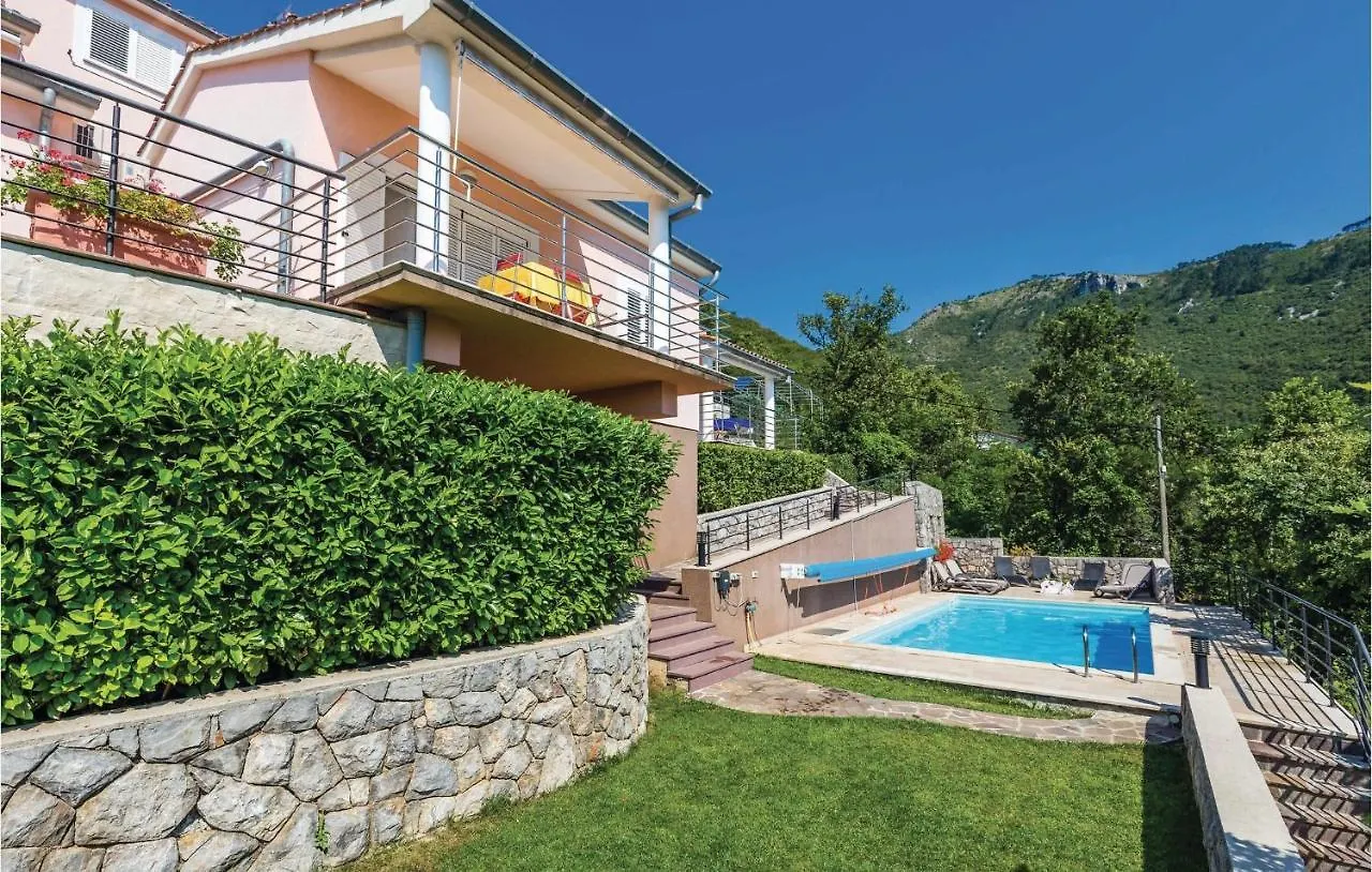 1 Bedroom Awesome Apartment In Mošćenička Draga