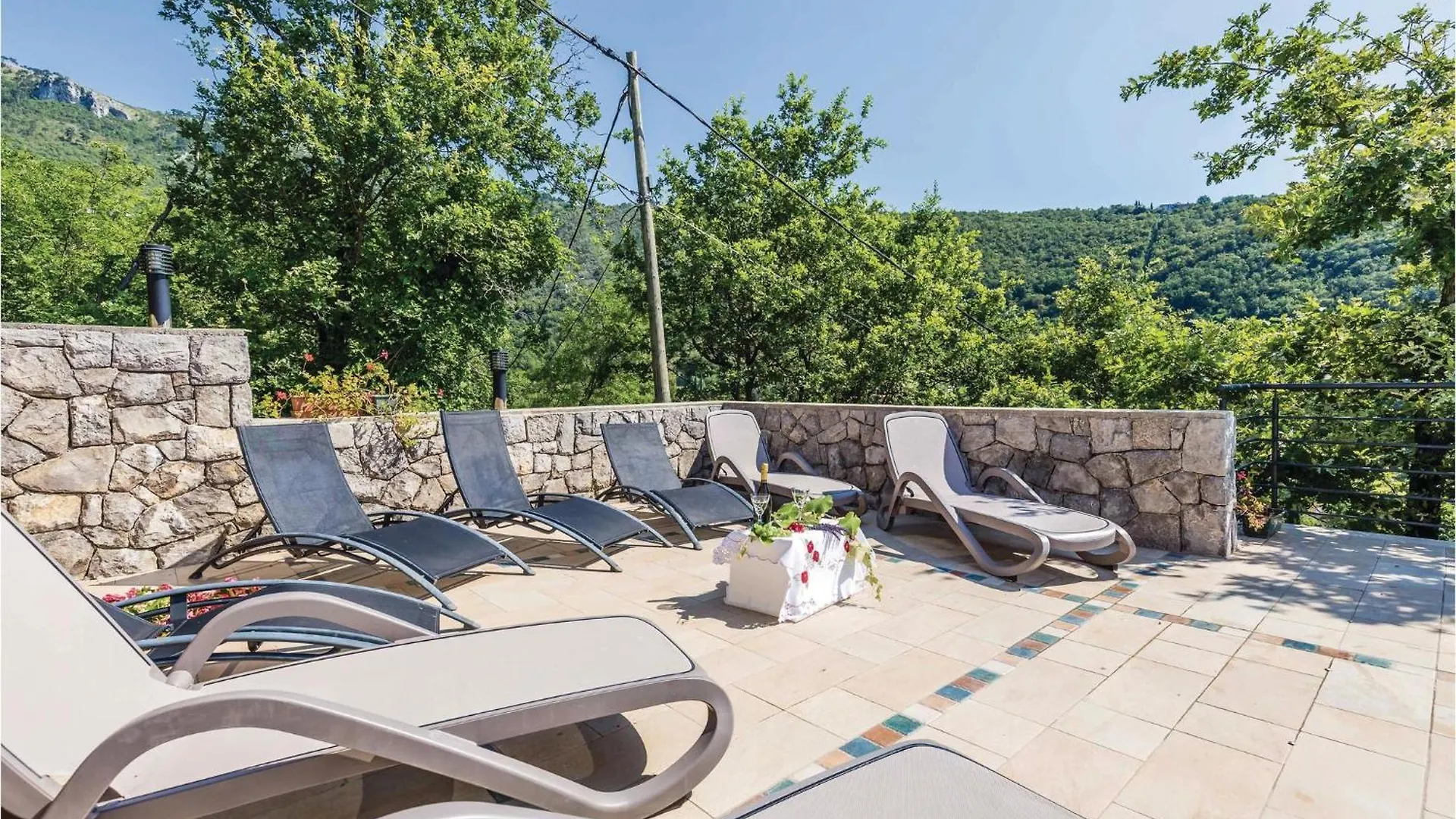 1 Bedroom Awesome Apartment In Mošćenička Draga Kroatië